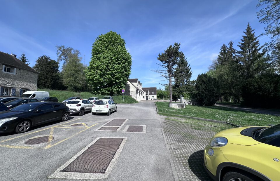 Vue vers les pompiers