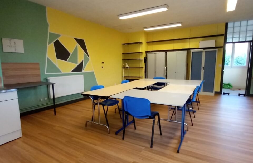 Salle du foyer rural rénovée